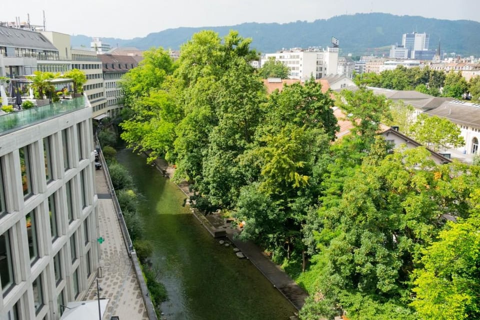 Löwenplatz Apartment near Station by Airhome Hotel in Zurich City