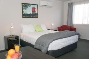 Arena Court Motor Lodge Hotel in Hamilton