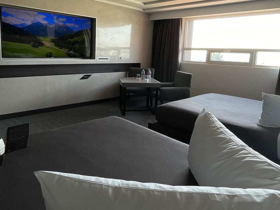 Suites Inn La Muralla Metepec Hotel in Toluca