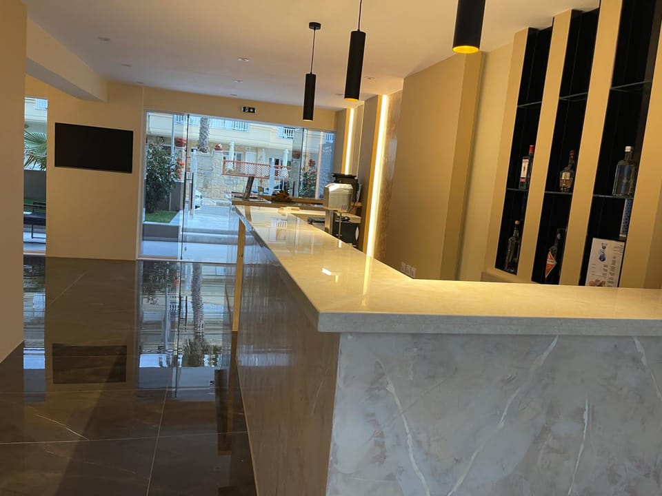 Brother's House Hotel in Halkidiki