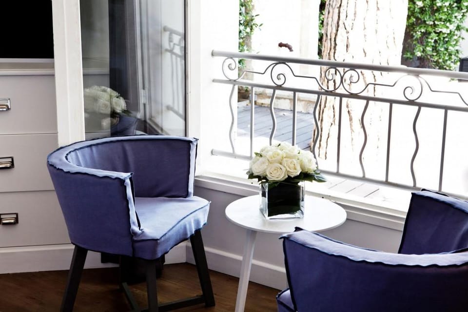 White 1921 Saint-Tropez Hotel in Saint-Tropez