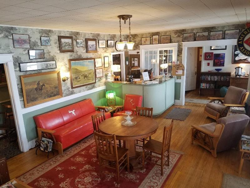 The Kempton Hotel Hotel in Montana
