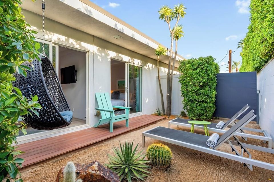 the Weekend Hotel in Palm Springs