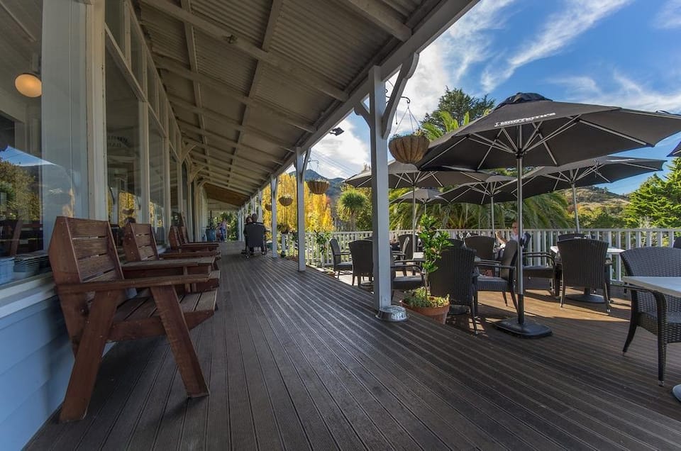 Governors Bay Hotel Hotel in Christchurch