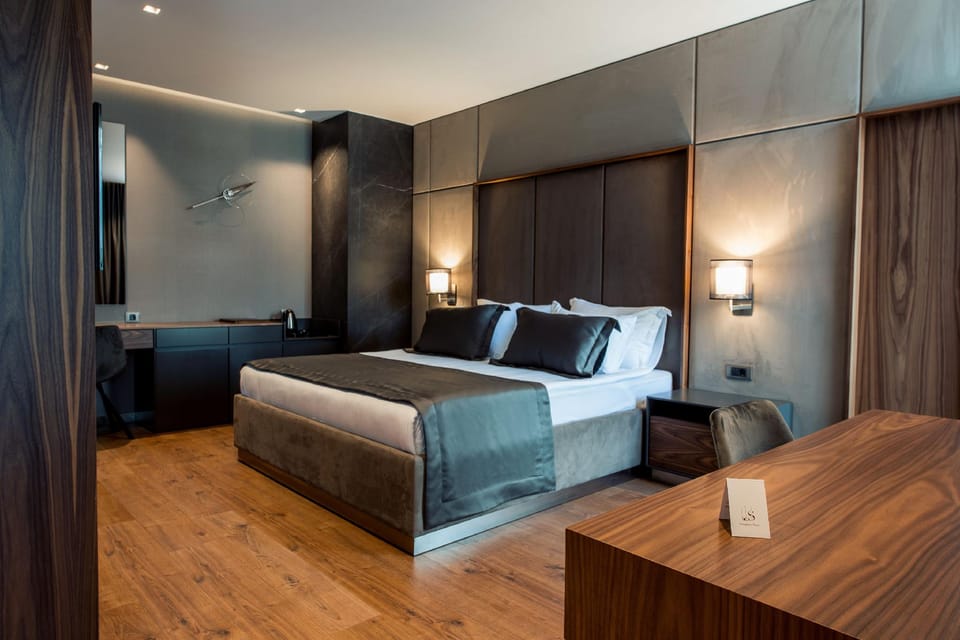 Hotel Seraphine Plaza Hotel in Montenegro
