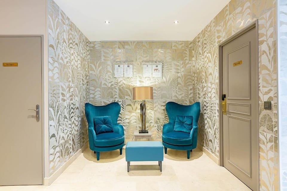 Hôtel Montbriand Antony Hotel in Île-de-France
