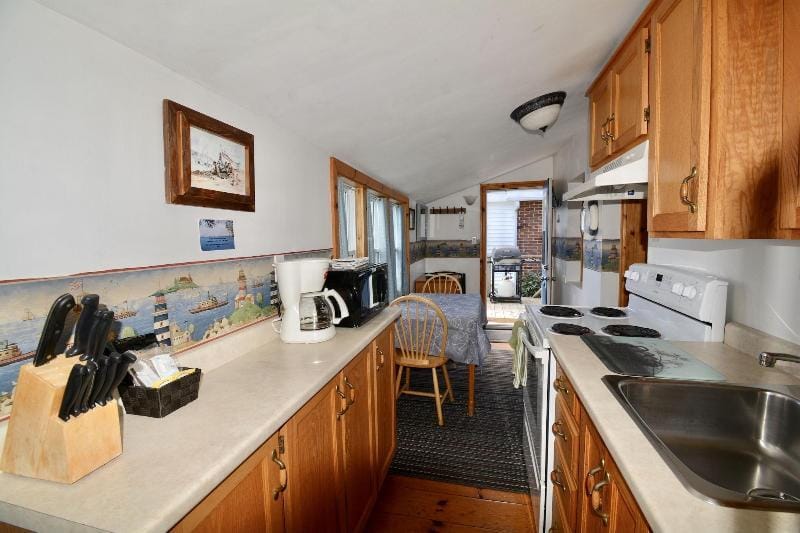 Dewar s Inn on the River Hotel in Adirondack Mountains