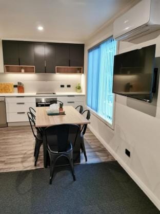 Youngtown Executive Apartments Hotel in Tasmania
