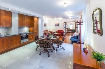FriendHouse Apartments - Wawel Old City Hotel in Krakow
