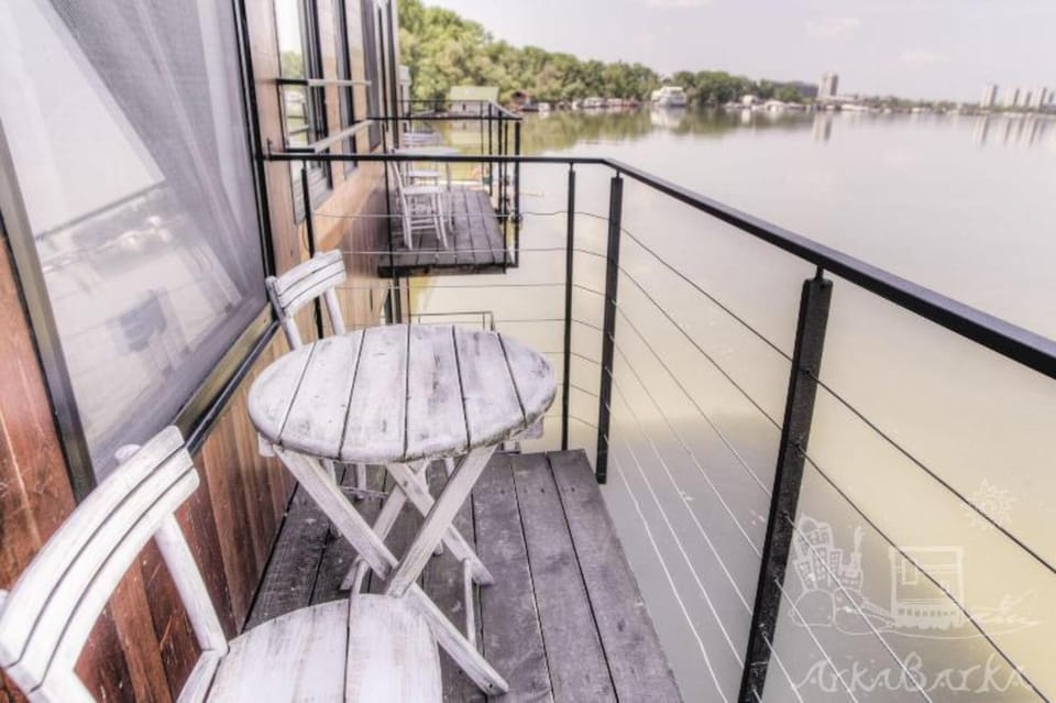 ArkaBarka Floating Hostel and Apartments Hotel in Belgrade