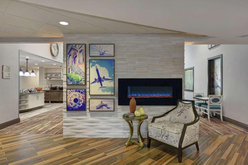 Homewood Suites by Hilton Savannah-North/Airport Hotel in Pooler