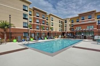 Homewood Suites by Hilton Savannah-North/Airport Hotel in Pooler