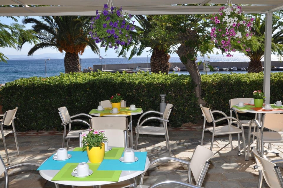 Kyveli Apartments Hotel in Decentralized Administration of the Aegean