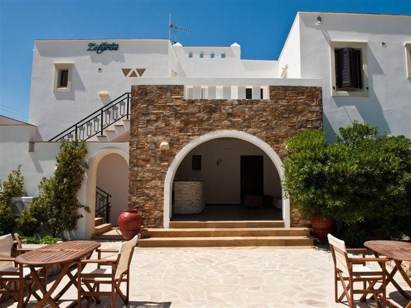 Zefyros Studios Hotel in Naxos, Naxos and Lesser Cyclades, Greece