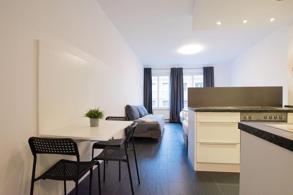 Old Town 2 Room Apartments Hotel in Neuss