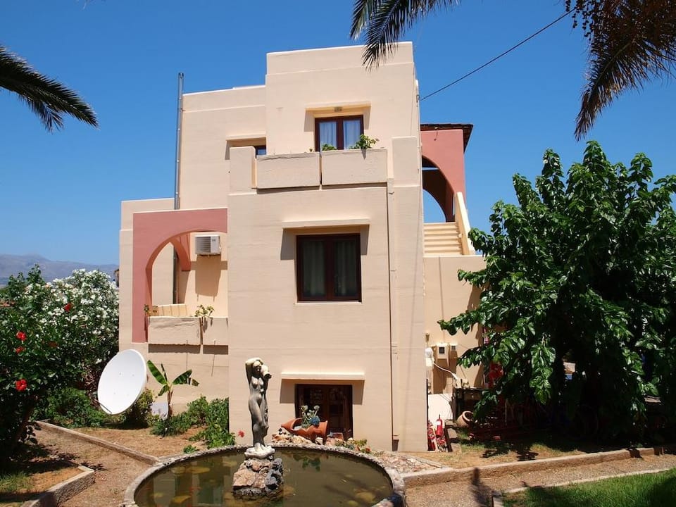 Villa Rita Apartments Hotel in Crete