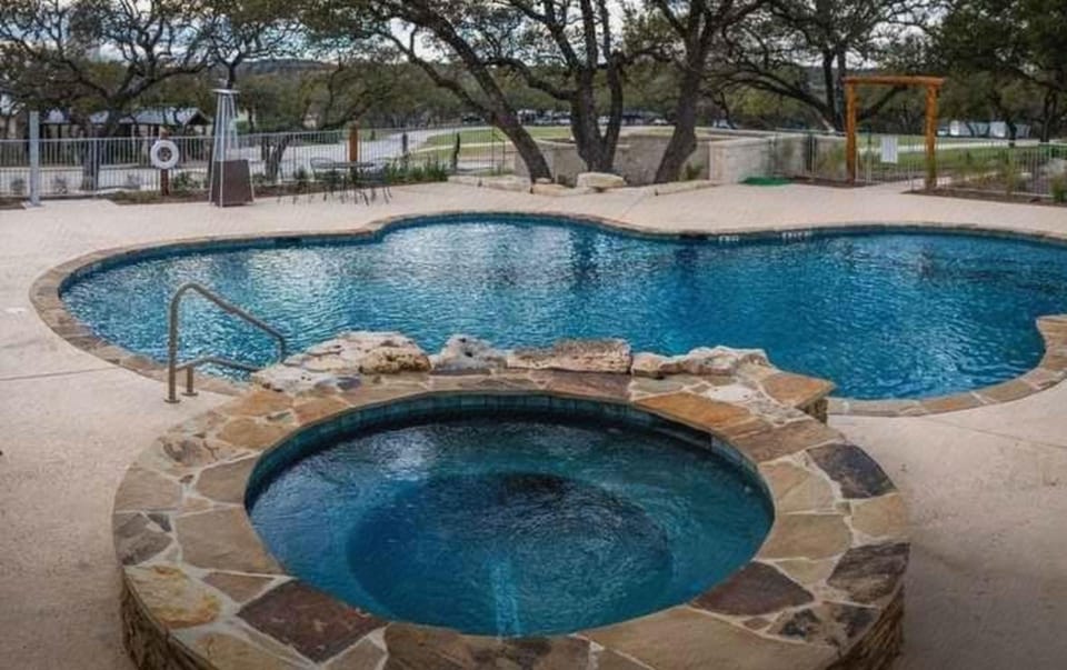 Joshua Creek Ranch Hotel in Rio Grande