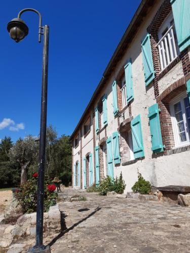 Au Charme de l'Eure Hotel in Île-de-France