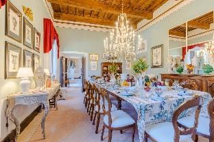 Villa Borbone - perched on the Lucca Hills Hotel in Lucca