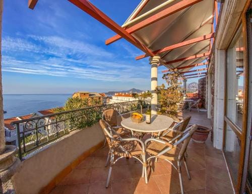Apartments and Rooms Levantin Inn Hotel in Sveti Stefan