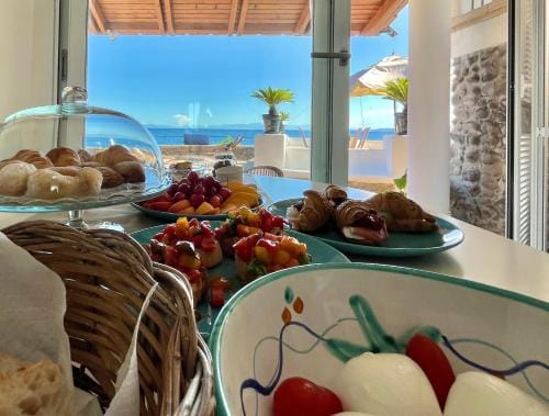 Nelinda Waterfront Accommodation Hotel in Casamicciola Terme