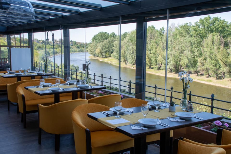 Duna Wellness Hotel Hotel in Vojvodina