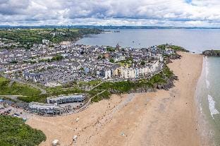 Apartment 10 Waterstone House - Sea Views Hotel in Wales