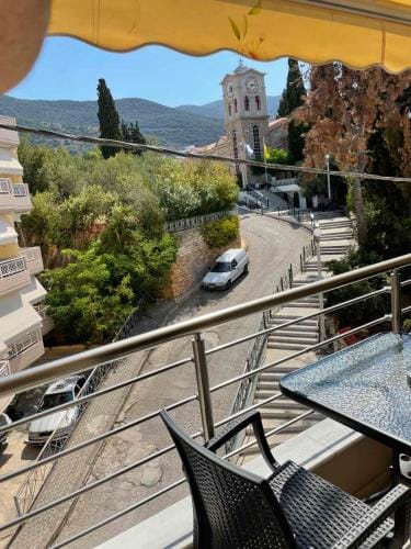 TRIANTAFYLLOY ROOMS Hotel in Euboea
