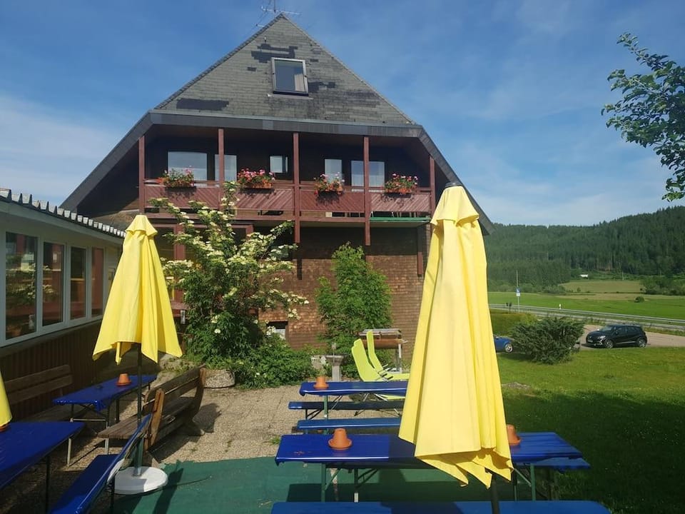 B+B Hotel Sonnenmatte Near Badeparadies Hotel in Titisee-Neustadt