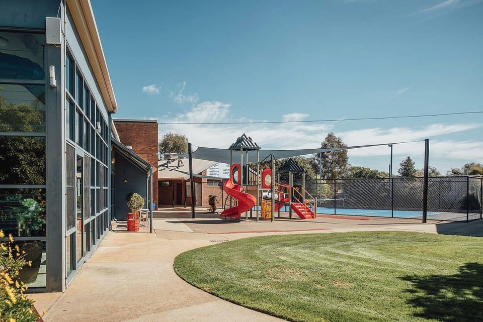 Murray Valley Resort Hotel in Yarrawonga
