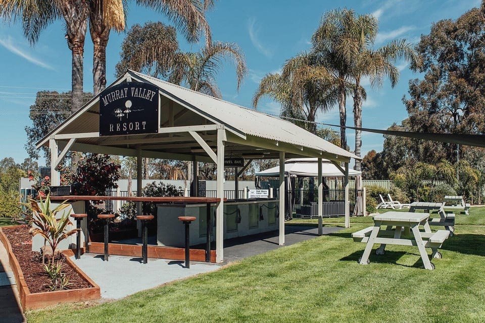 Murray Valley Resort Hotel in Yarrawonga