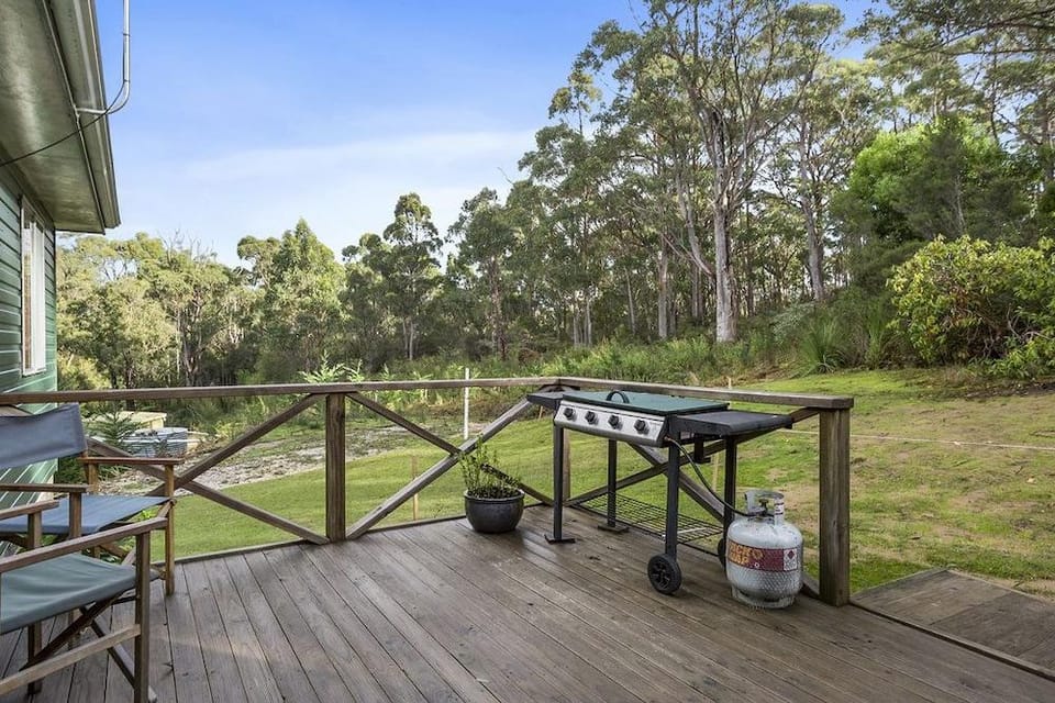 Summertime Beach Cottage Hotel in Tasmania