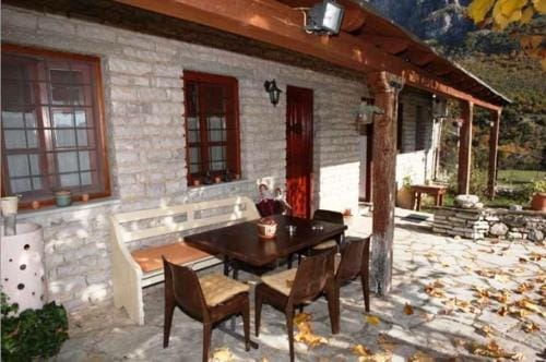 Papigo Astraka II Hotel in North Macedonia