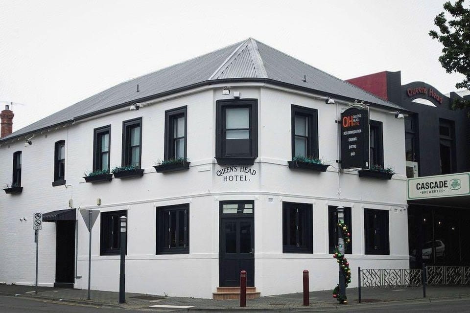 Queens Head Hotel Hotel in Tasmania