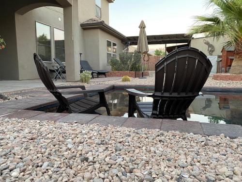 Tiny RV Stone pool Inn, Pets stay free, Zion National Park, your private Oasis! Hotel in Washington