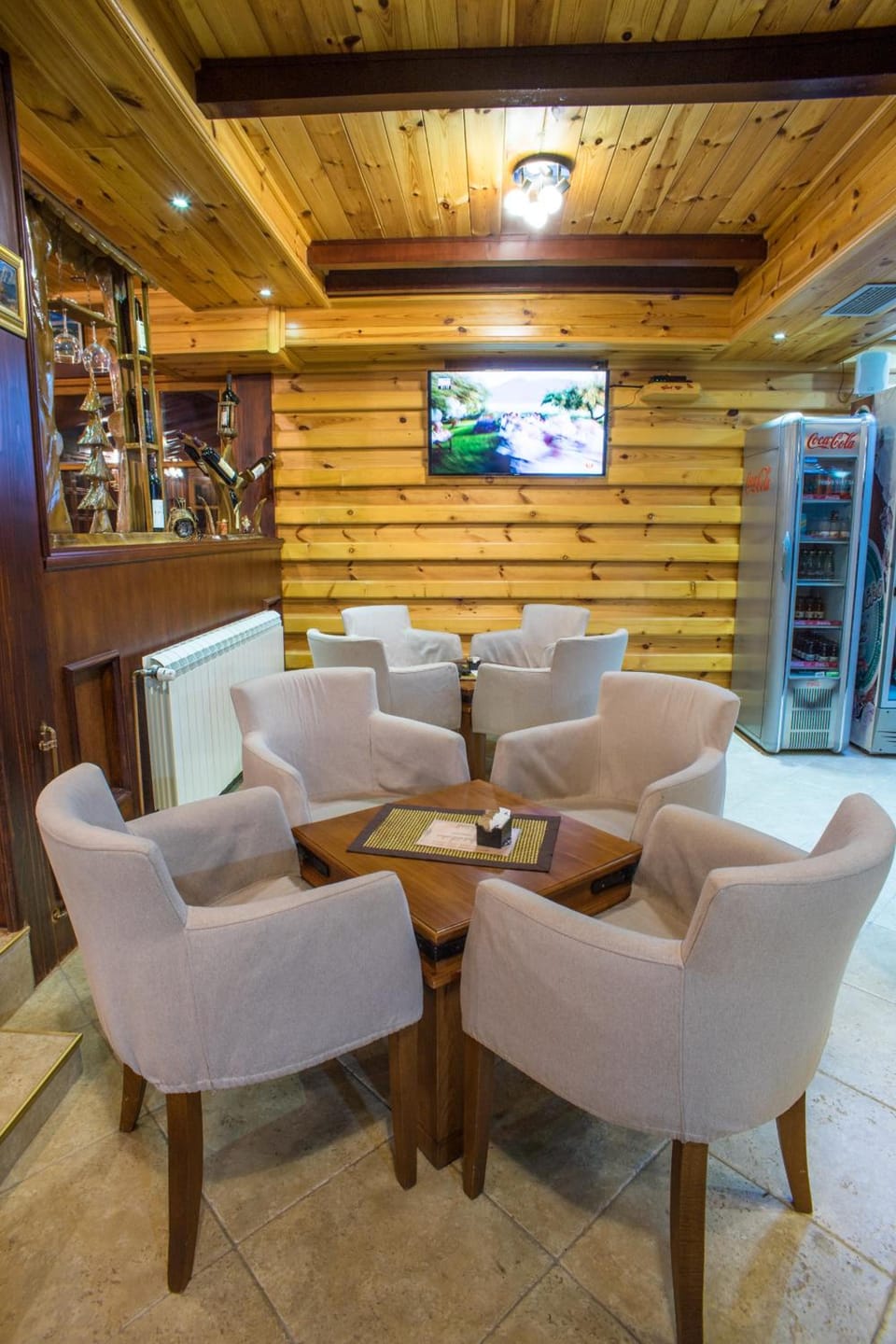 Bar/lounge