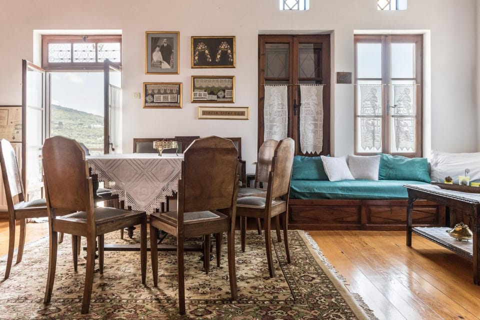Archontiko Repana - Makrinitsa Stone Retreat Hotel in Magnesia Prefecture, Greece