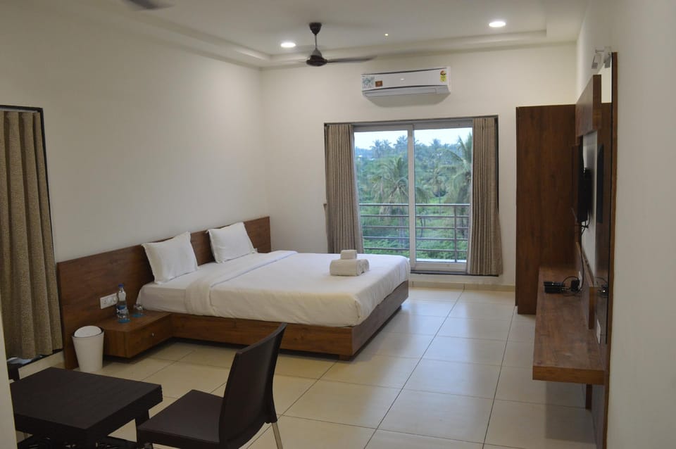 HOTEL REVIVE Hotel in Gujarat