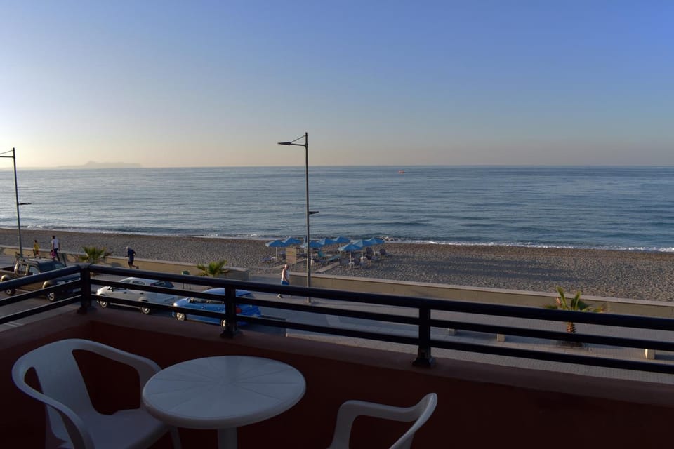 Blue Sky Hotel Apartments Apartment hotel in Rethymno