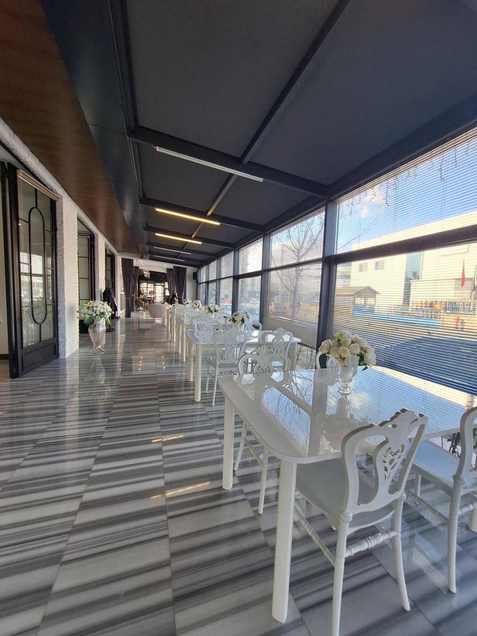 Banquet hall