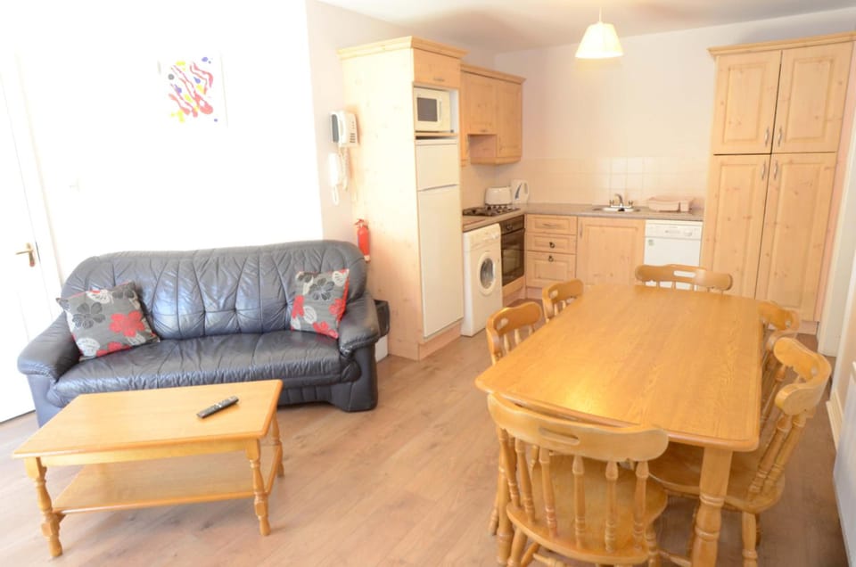 The Helm Apartments B&B Hotel in County Mayo