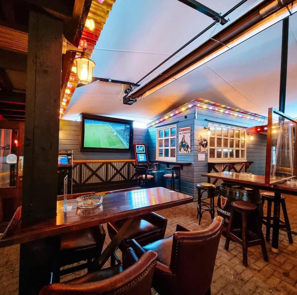 Ewings Bar & Self-Catering Accommodation Hotel in County Kilkenny