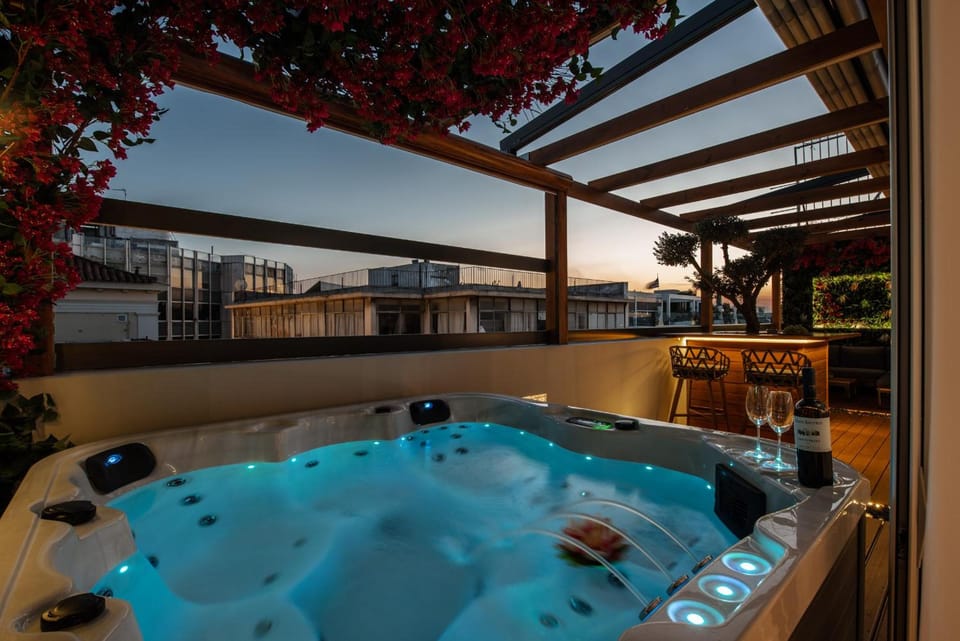 Hot tub
