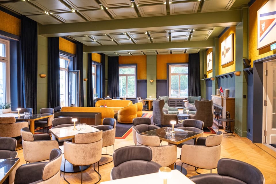 Bar/lounge