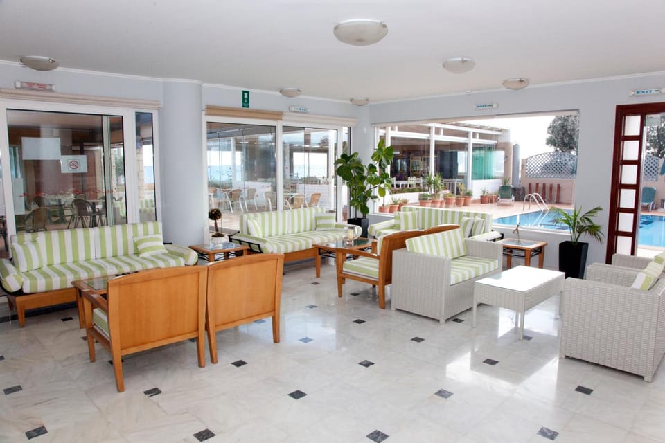 Maleme Mare Hotel in Crete
