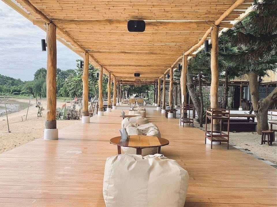 Issara Beach Resort Sichon Resort in Thailand