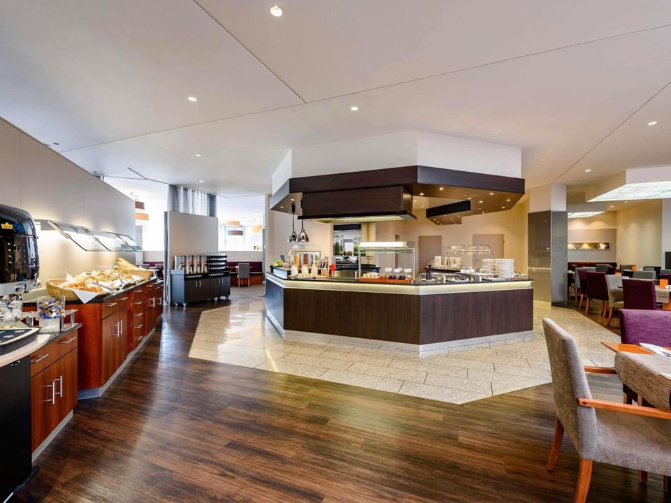 Mercure Dusseldorf Kaarst Hotel in Neuss