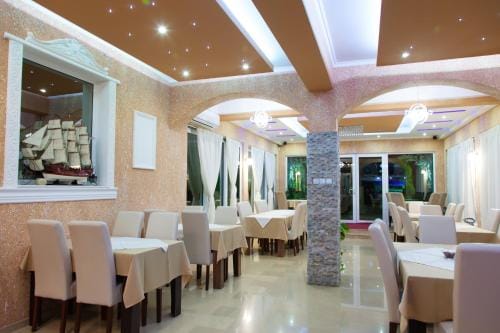 "HOLIDAY" apartments & rooms Hotel in Ulcinj Municipality