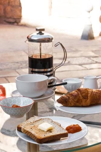 Pomalo Inn Hotel in Vis