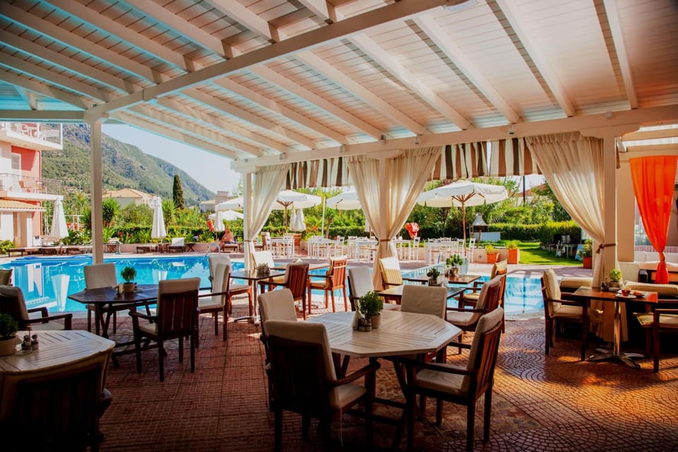 G George Apartment hotel in Nydri